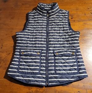 British Khaki Quilt Sleeveless Navy White Vest